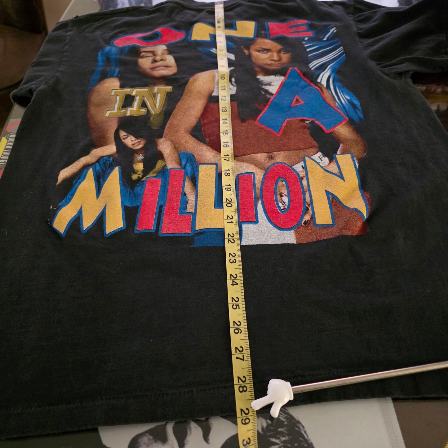 Aaliyah Memorial One In Million Graphic Tee Tshirt Large L Faded Black