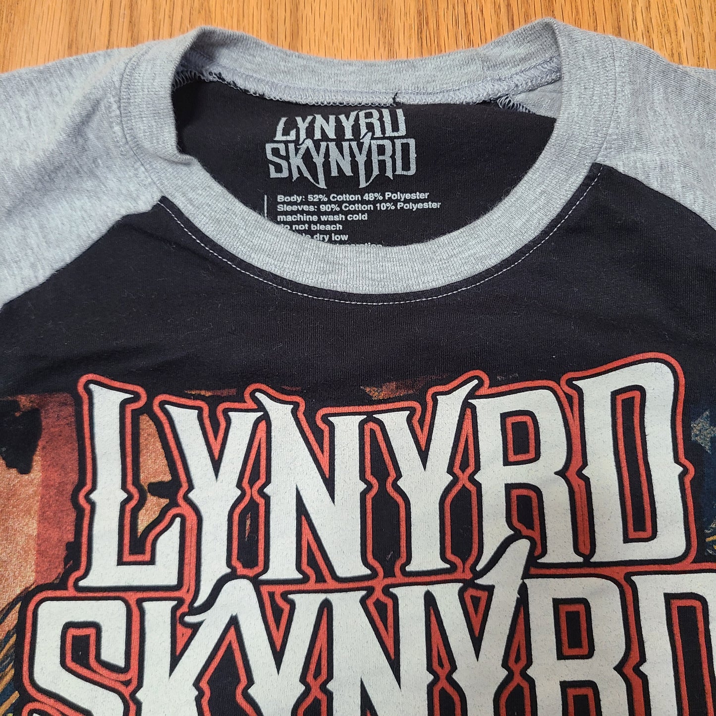 Lynard Skynard Raglan Tee XL