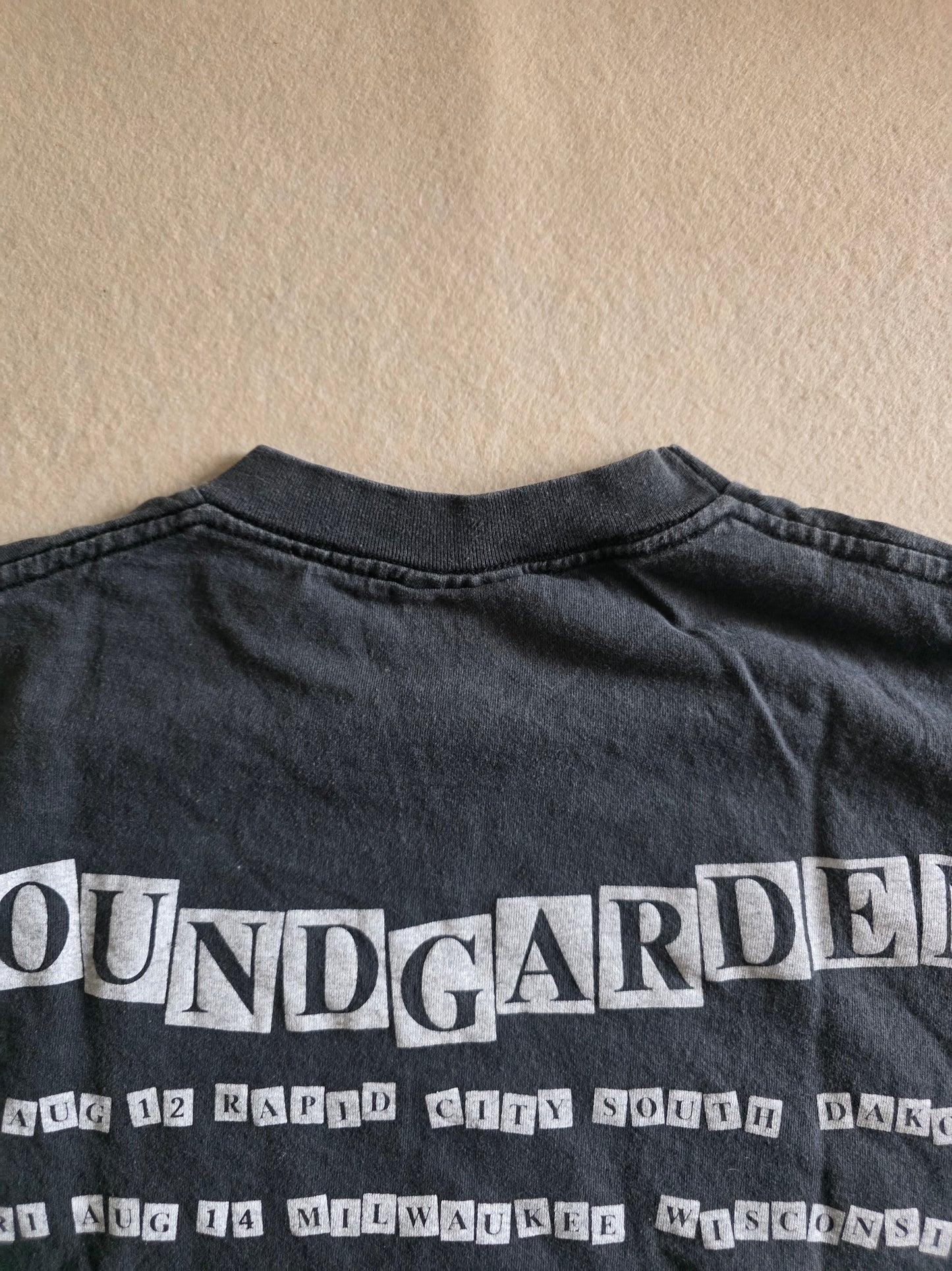 Soundgarden  Summer Tour Vintage-Style Tee Tshirt XL Faded Black