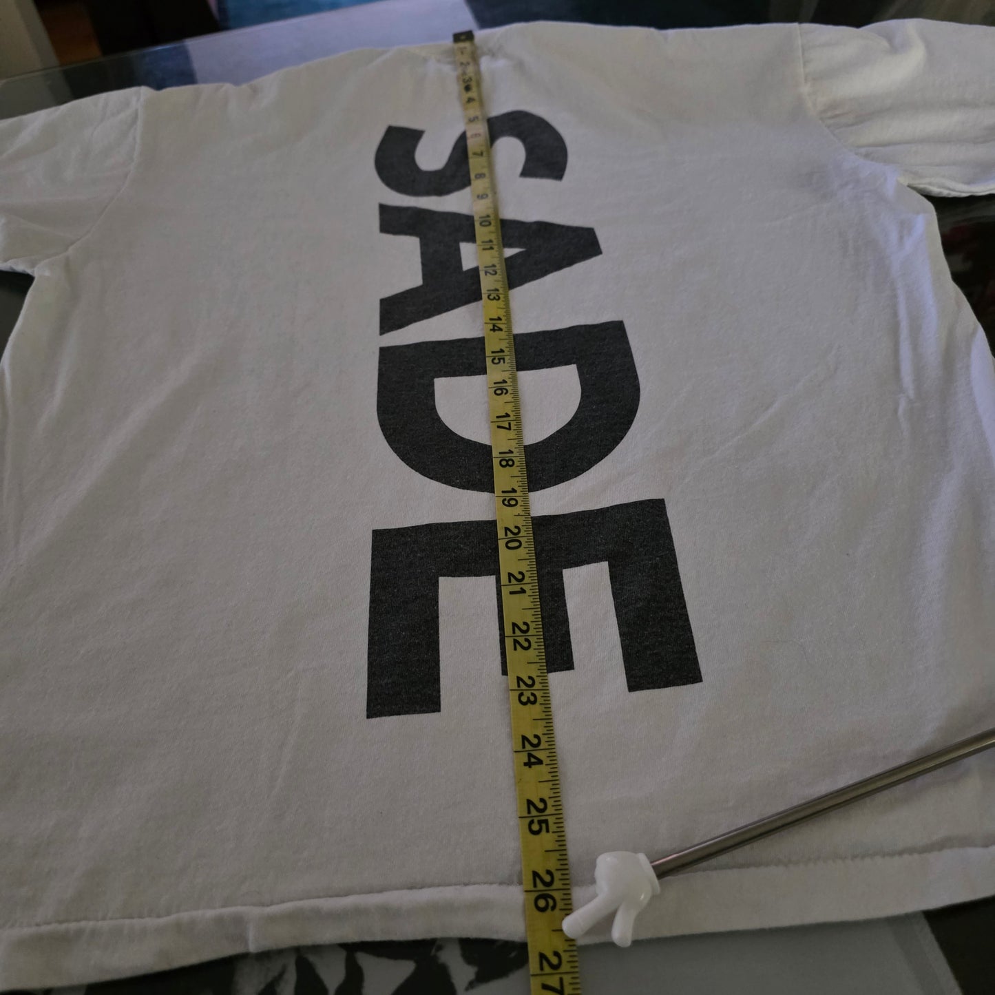 Sade Portrait Big Print Vintage-Style Graphic Tee Tshirt L