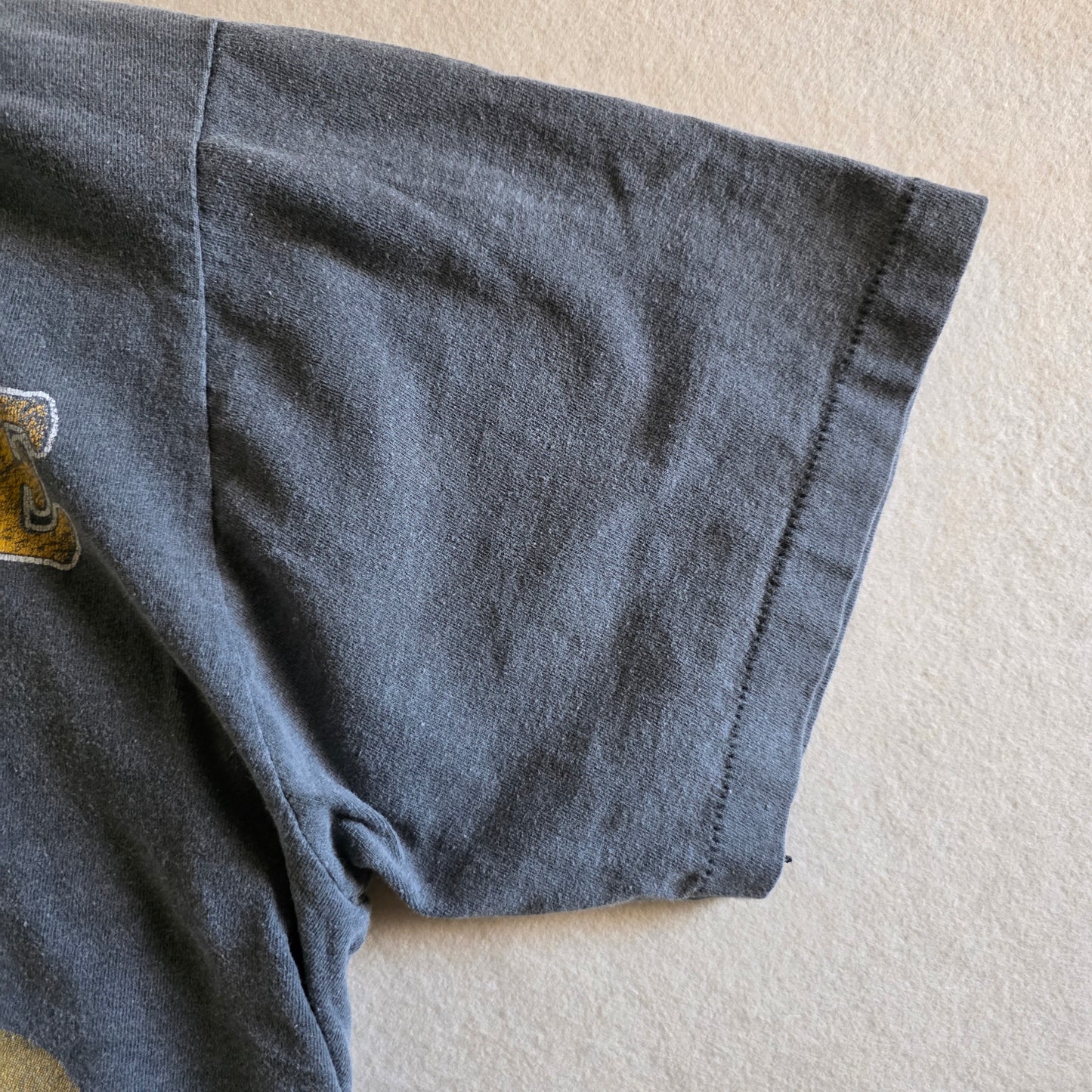 2Pac Tupac Shakur Big Print Vintage-Style Graphic Tee Tshirt XL