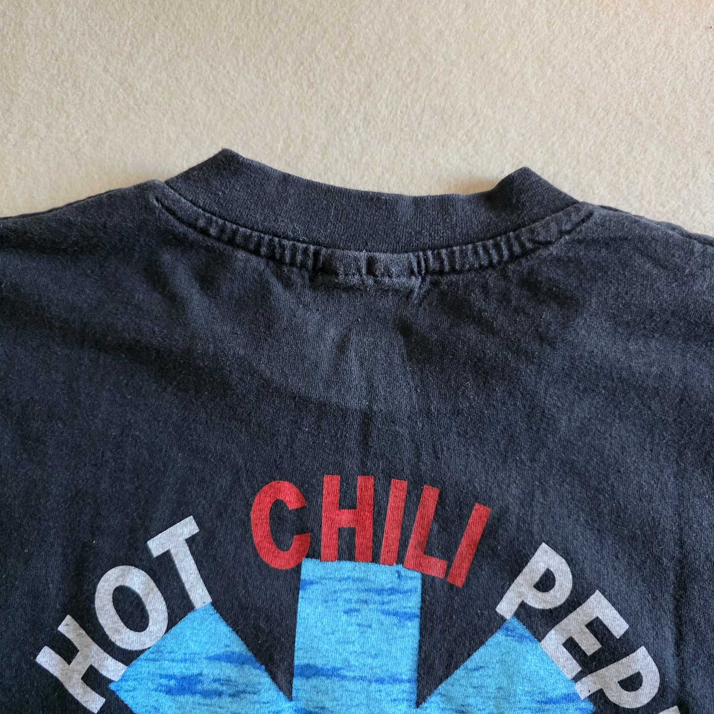 Red Hot Chili Peppers Big Print All Over Print Graphic Tee Tshirt L
