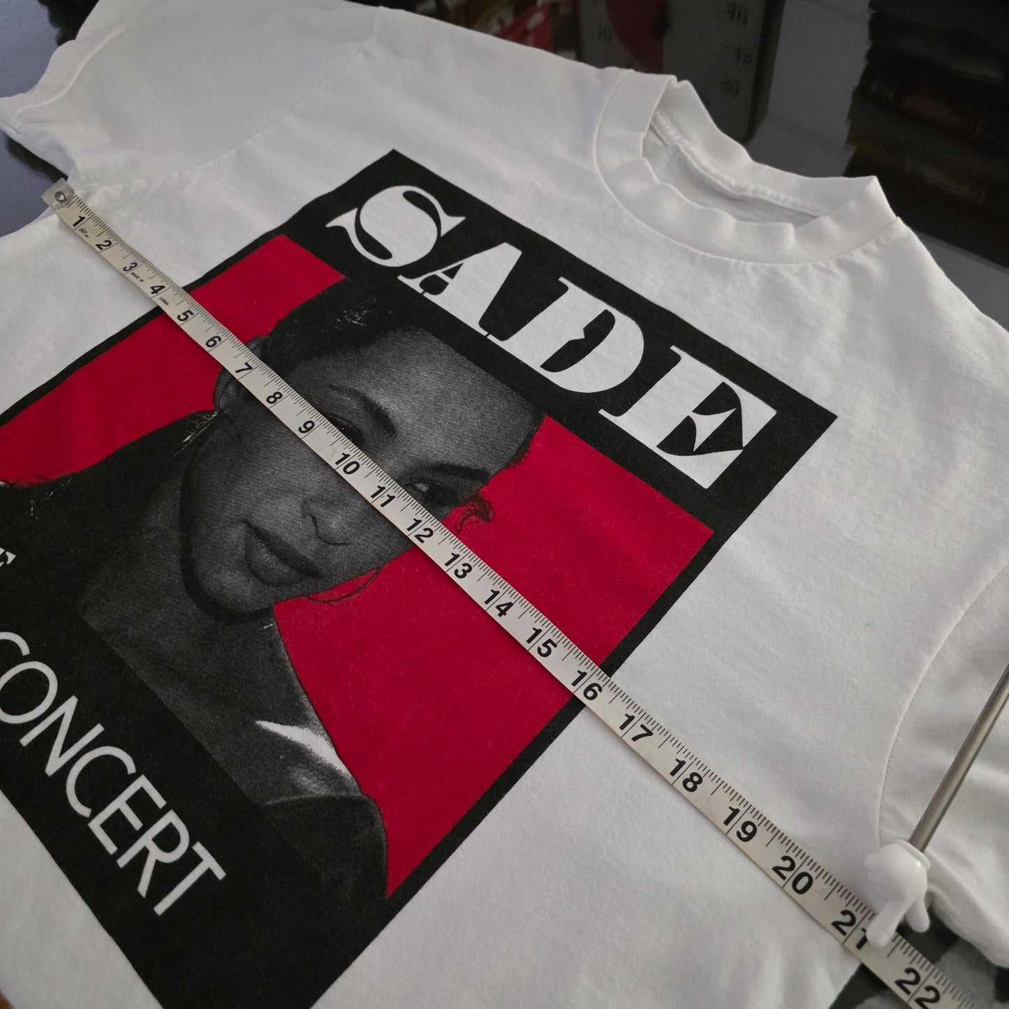 Sade Love Deluxe Tour Graphic Tee Tshirt Large Washed White