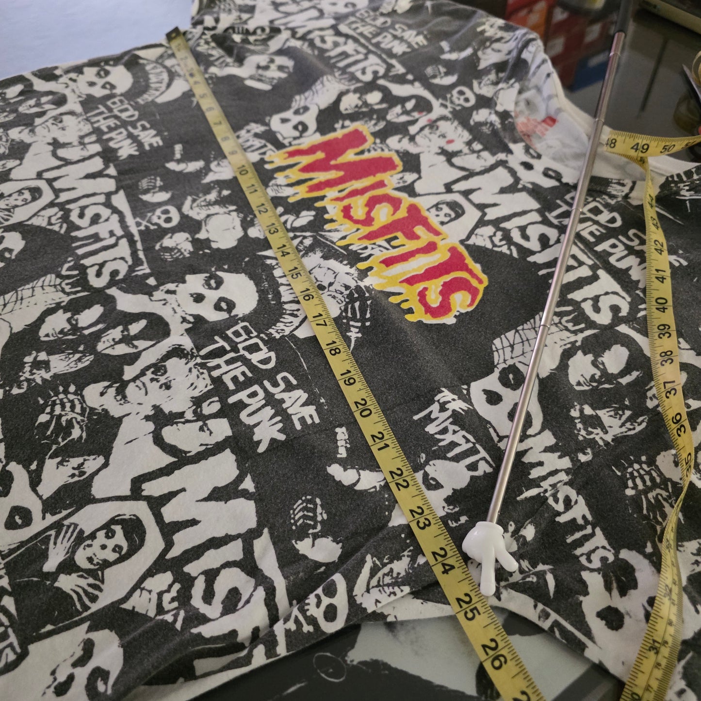 Misfits Overprint All Over Print Tee Screenprint Tshirt XXL Upcycled Hanes