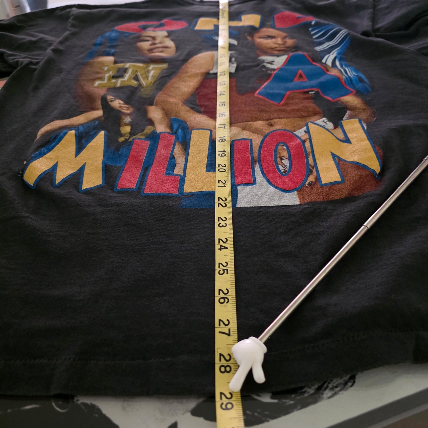 Aaliyah Memorial One In Million Graphic Tee Tshirt Faded Black XL
